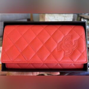 Authentic CHANEL Caviar Wallet. NEW!!